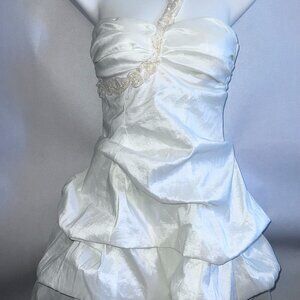 Off White Windsor Formal Dress 5/6